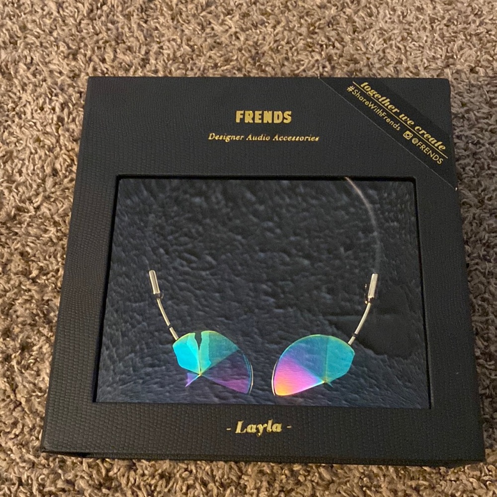 Frends Layla Oil Slick Designer Audio Accessories Headphones  new in box